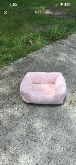 Small Pink Pet Bed