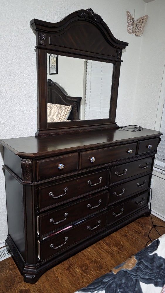 Large Wooden Dresser With Mirror
