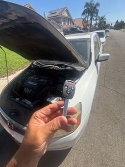 Llaves de autos / car keys and remotes