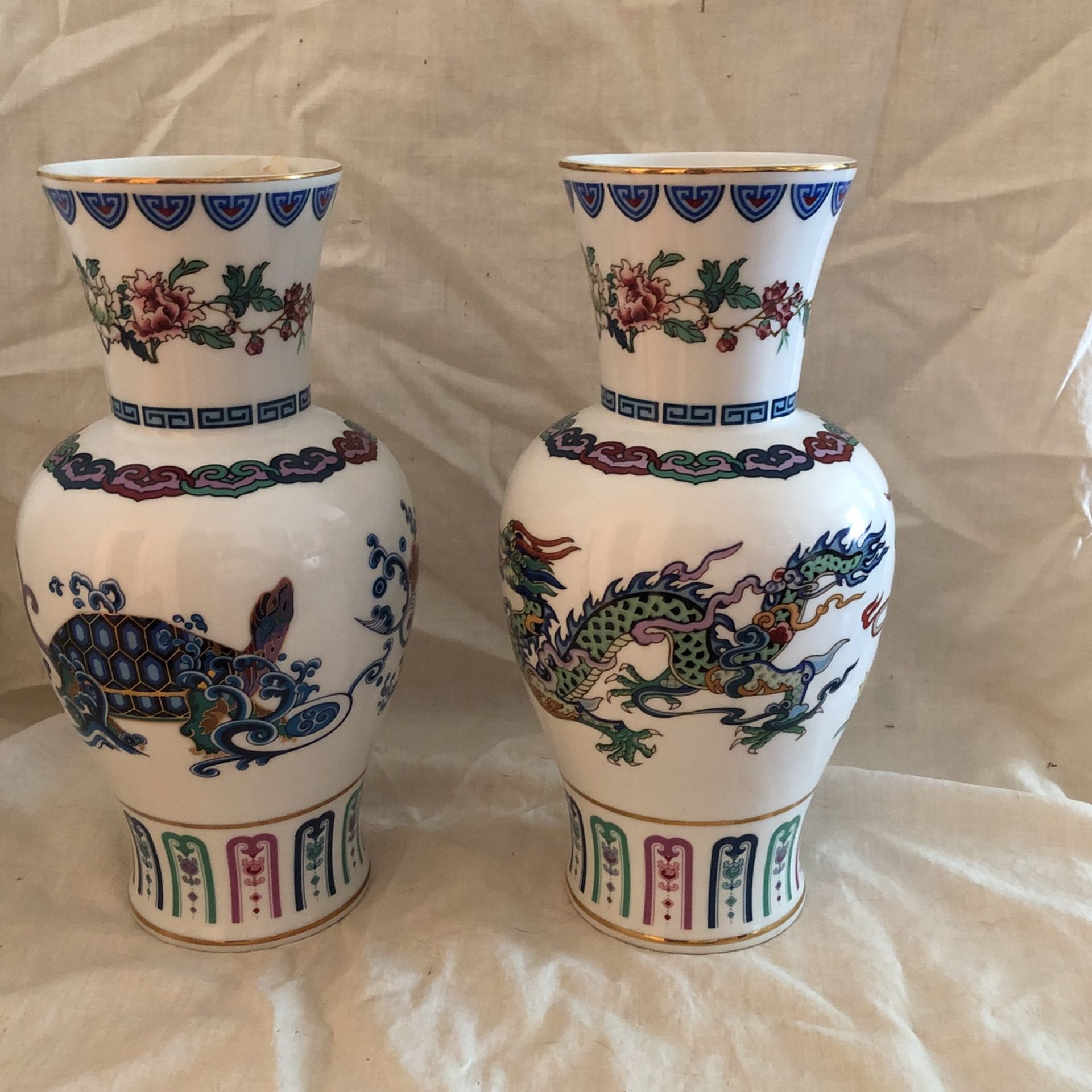 Pair Chinese Vases Franklin Mint Porcelain