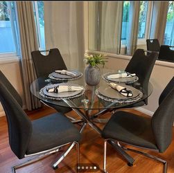 Glass dining room