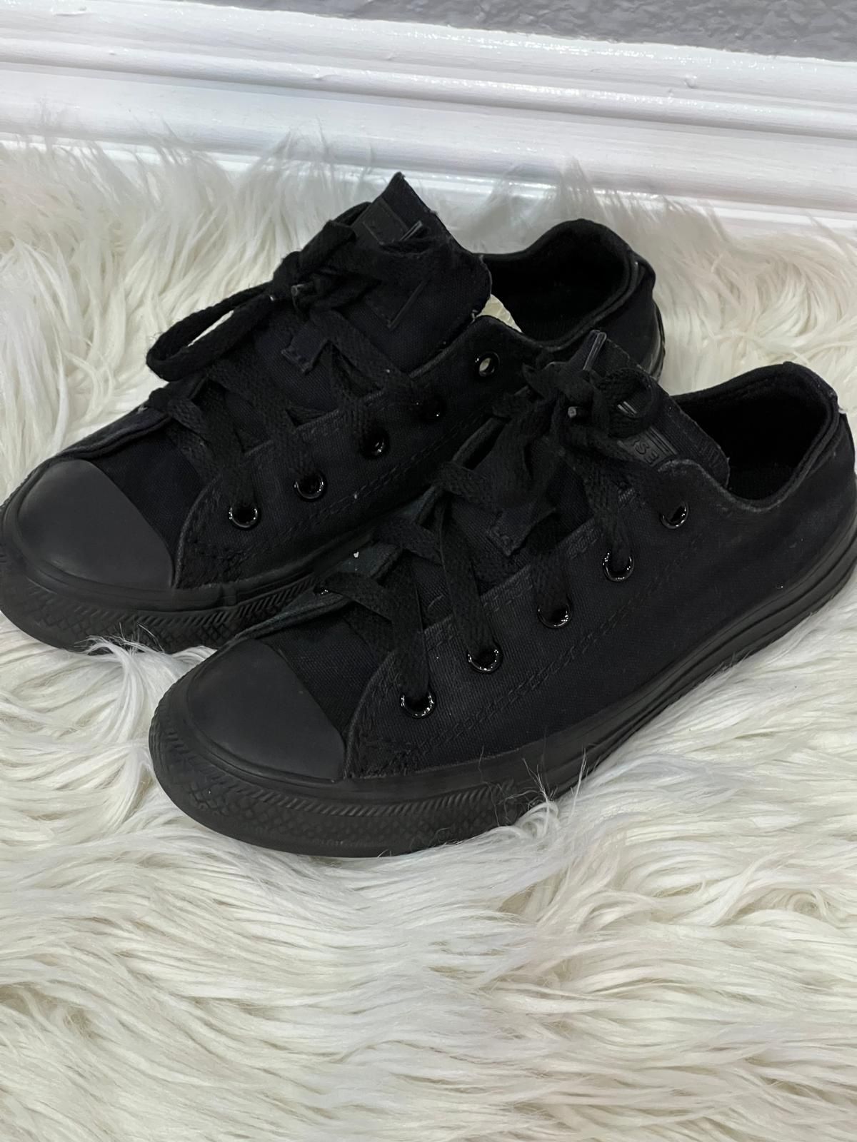 Black Converse Shoes Size 1