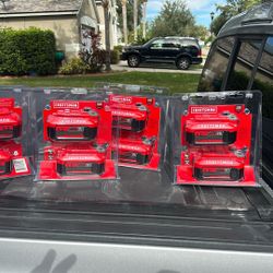 Craftsman Wet Dry Vac And 8 V20 4 Ah Batteries