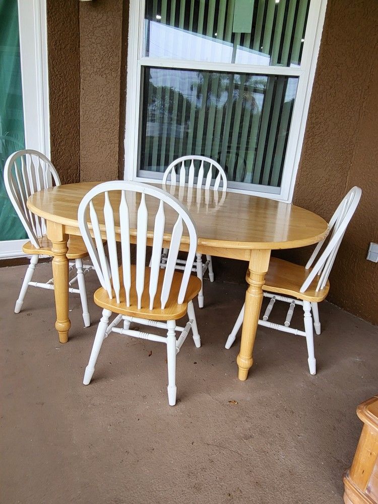 Dining Table & Chair Set