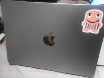 Mac bookpro 2023M2 14 INCHES &32GB 500 STORAGE DDR5 RAM 2023 Like new $1000 OBO
