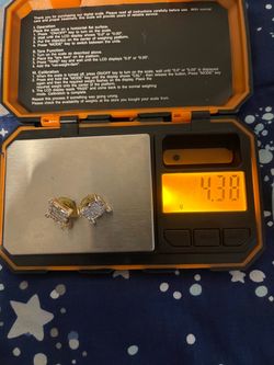 Beautiful solid 14 karat man’s or woman’s unisex weight 4.38 grams natural diamond  2ct