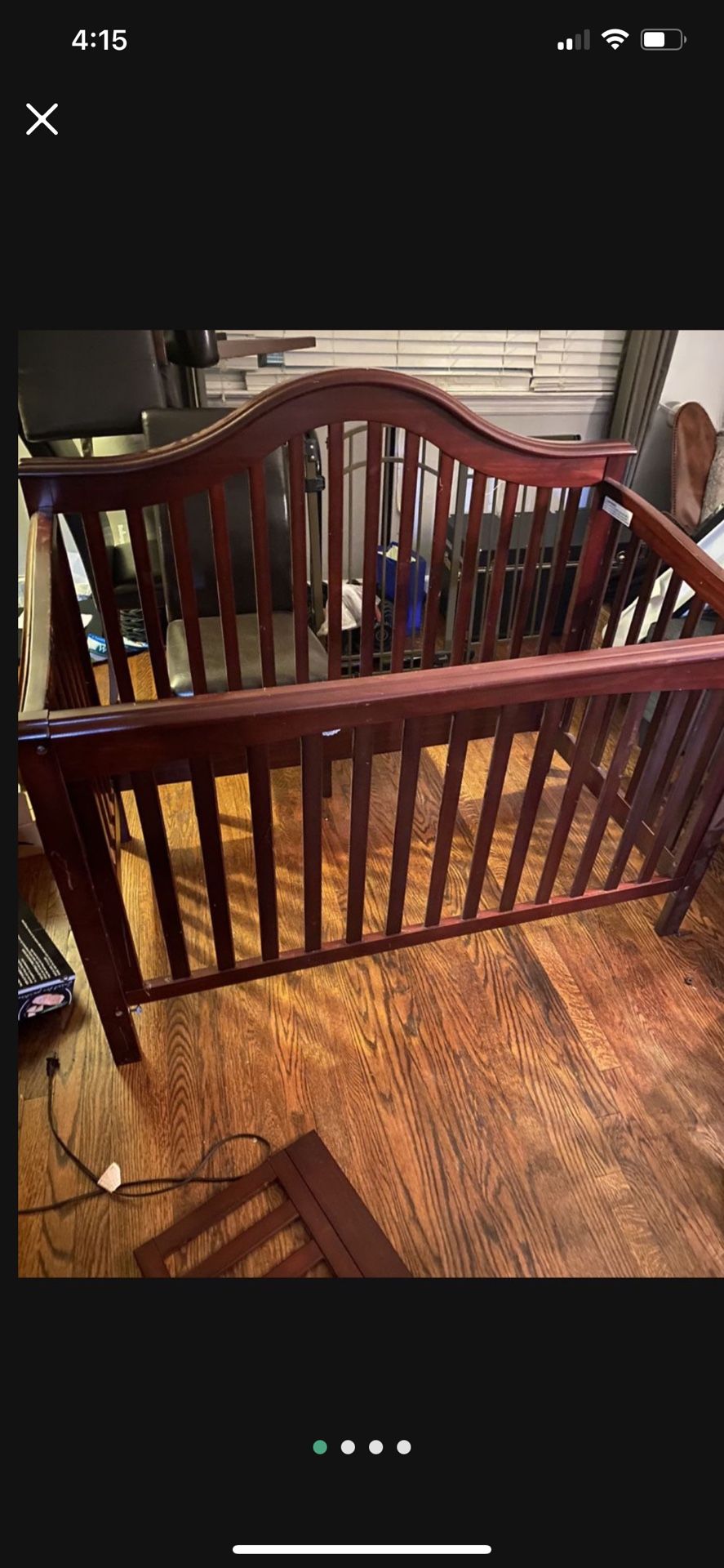 Expresso Crib With Changing Table. Pick up only.