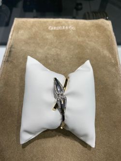 18KT Gold Bangle Bracelet