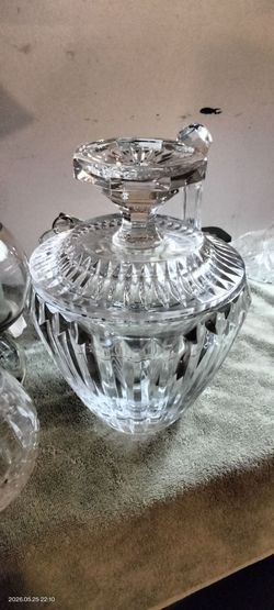 Glass jar