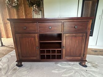 Bassett solid cherry hardwood buffet serving sideboard 37”h X19” d X 54”l