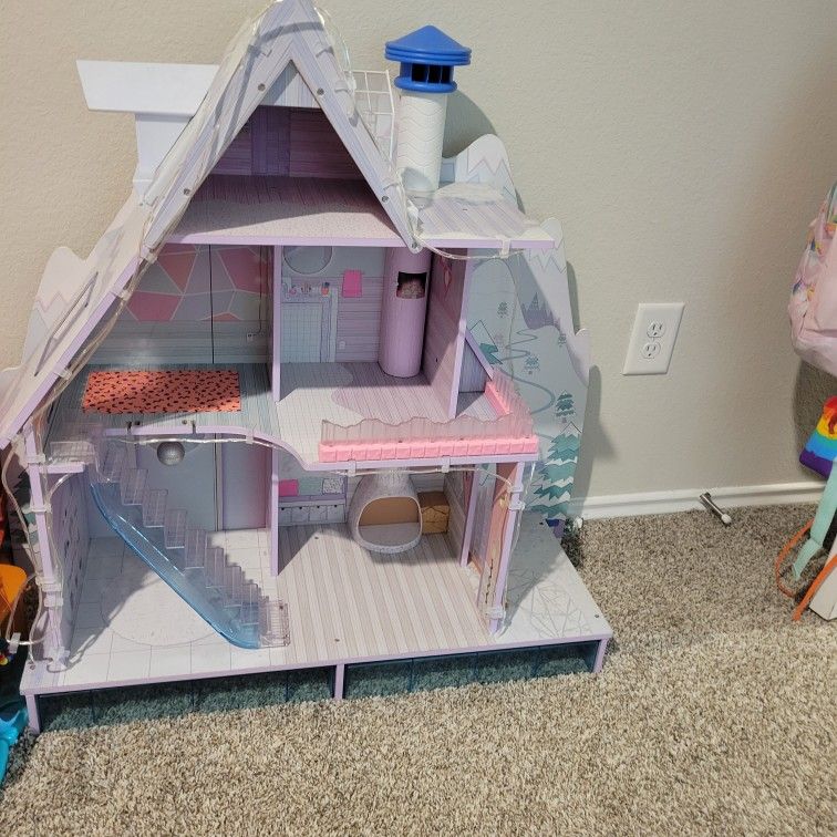 LOL SURPRISE HOUSE