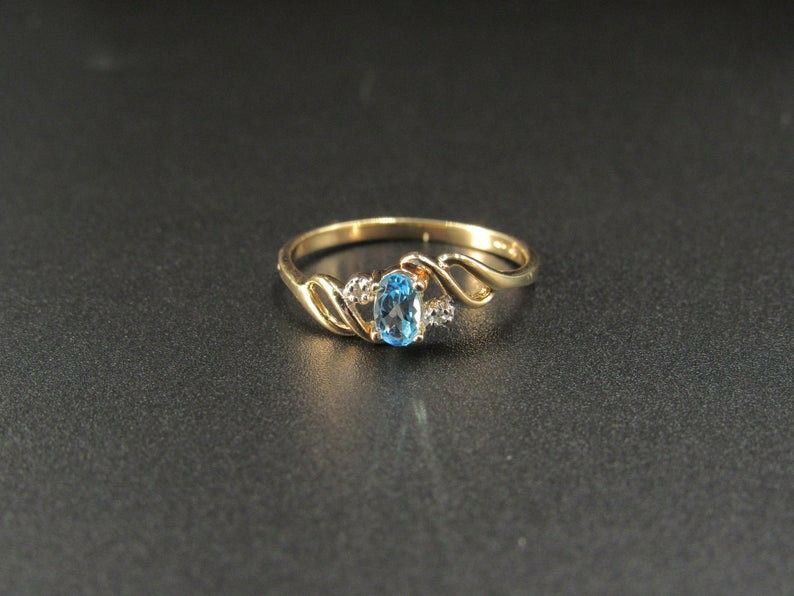 Size 7 10K Gold Blue Topaz & Diamond Band Ring Vintage Estate Wedding Engagement Anniversary Gift Idea Beautiful Elegant Unique Cute