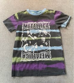 Metallica tie dye kids tee size 5 yrs old , used but like new , no stains , no tears , perfect condition #metallica #bandtee #rock
