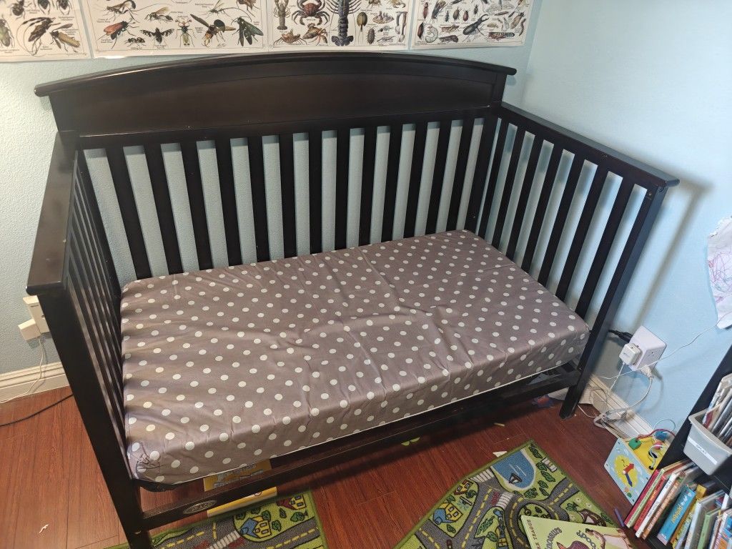 Crib With Mattress 