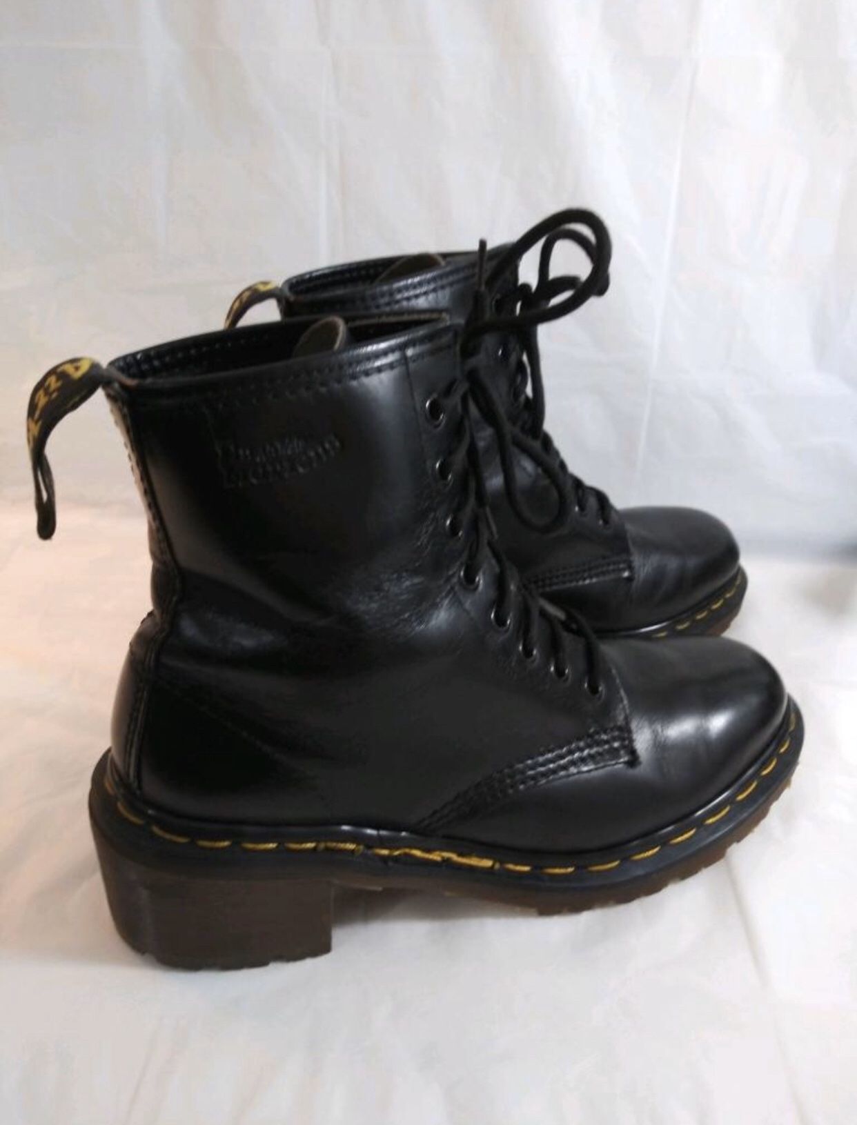 Dr. Martens Doc Women’s VINTAGE. Boots black leather size 8 Air Wair Heel size 8