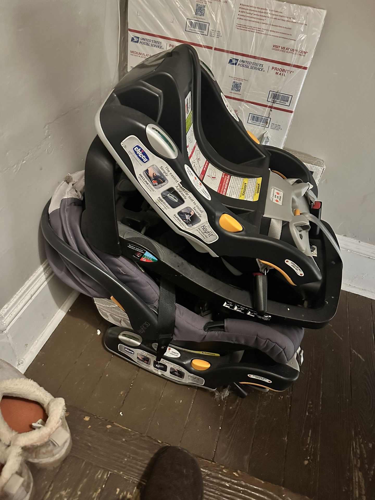 Chicco Viaro Quick Fold Travel System Set