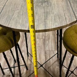 Small High Top Table With Stools Removable Cushions 