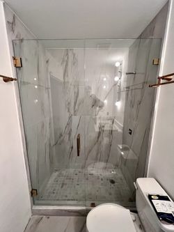 Glass shower doors