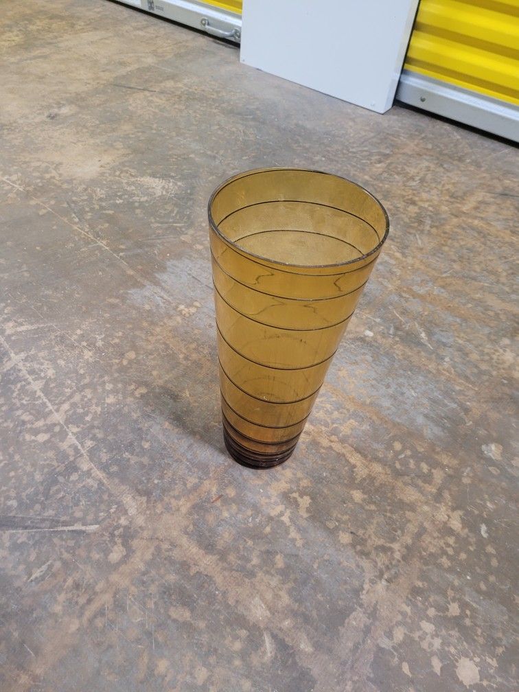 Vase (With Or Without Sticks)