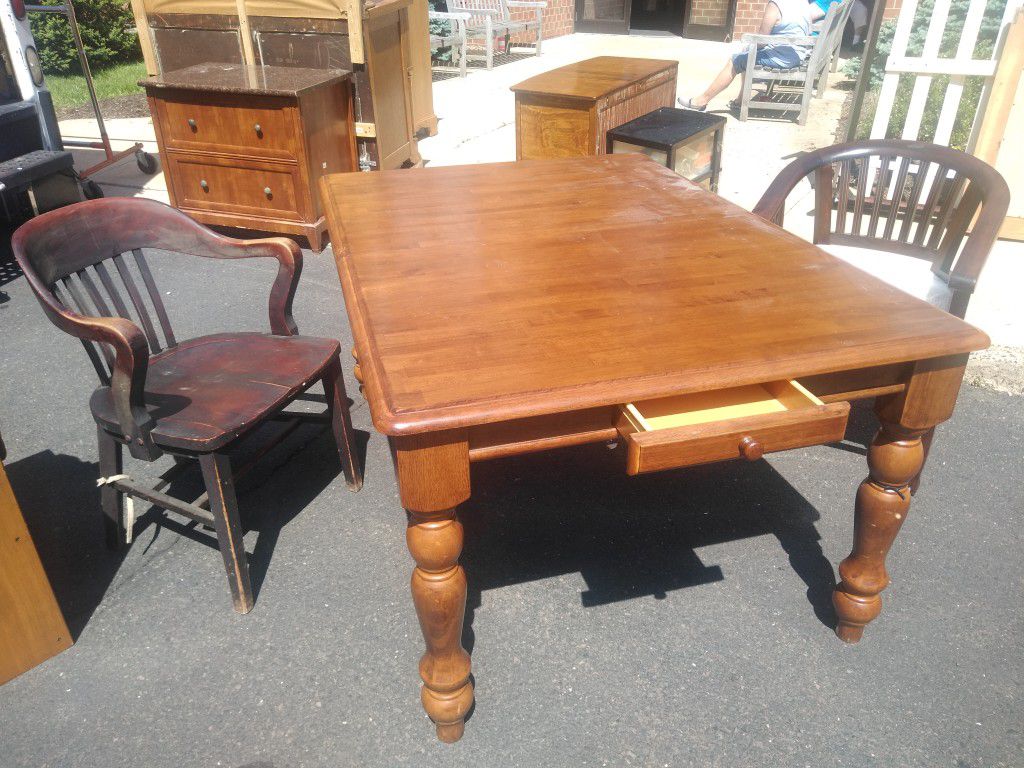 Dining room table with drawer
