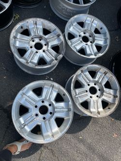 Used set of rims 18 inch OEM CHEVY 6x139 + 31 250$ for 4 rims plus tax . Sold AS IS. Mount available but not included. Wheel alignment available. C