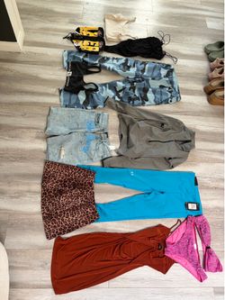 Huge women’s clothing bundle