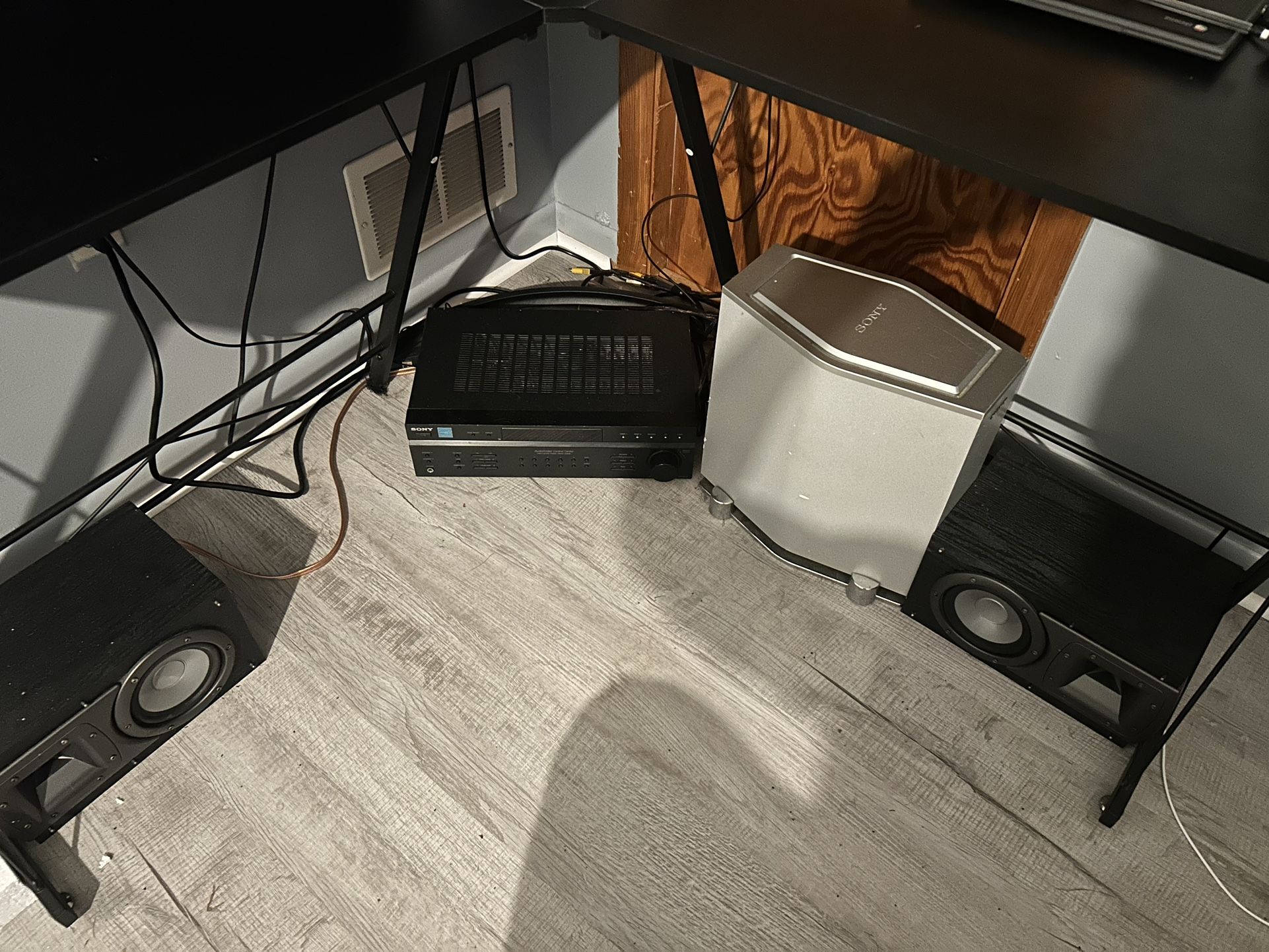 Studio Speakers + Subwoofer An Amp Price Negotiable