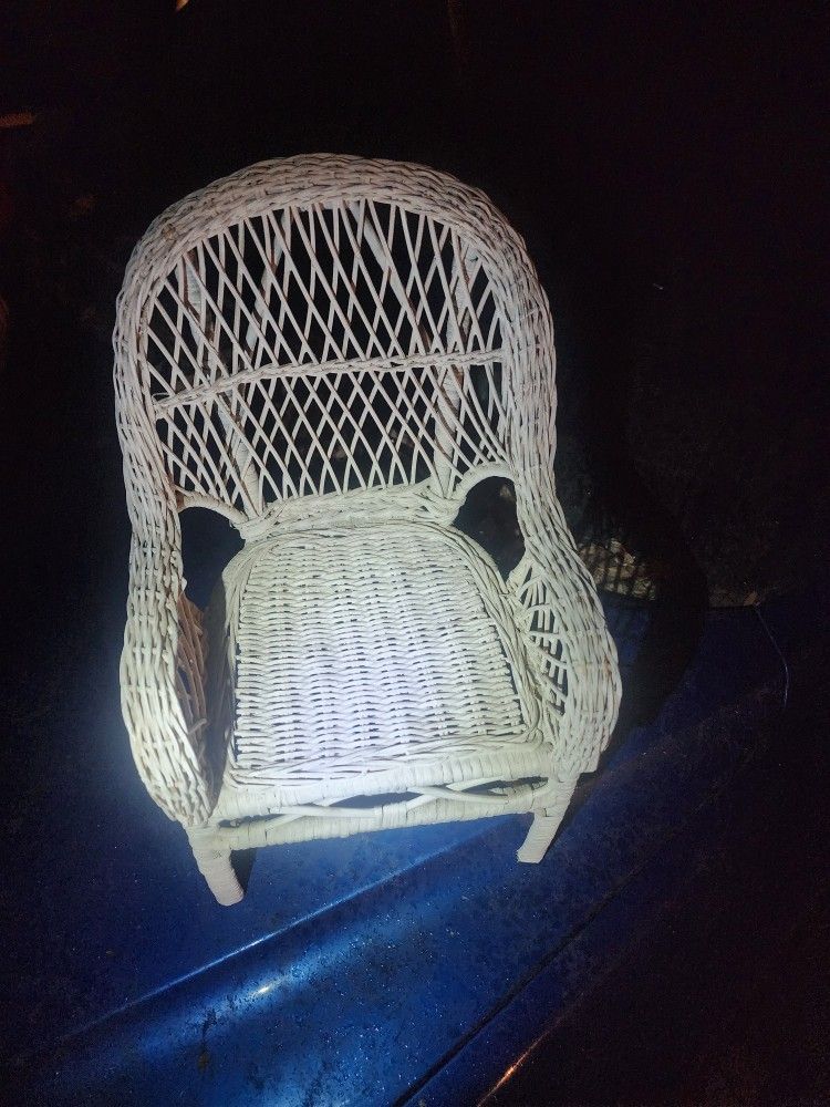 Small Doll Wicker Chair