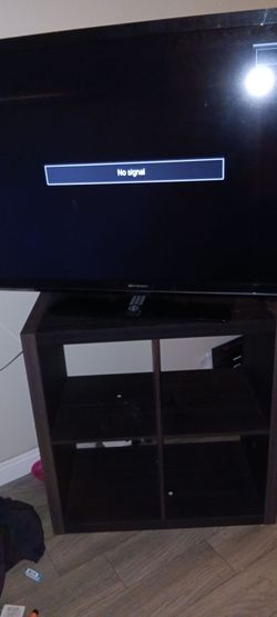 Emerson TV and 4cube shelf MOVING SALE