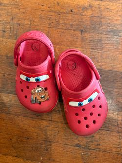 Lightening McQueen crocs with lights in very good condition C6 $65.00