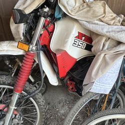 1986 Yamaha  XT350 Enduro Bike 