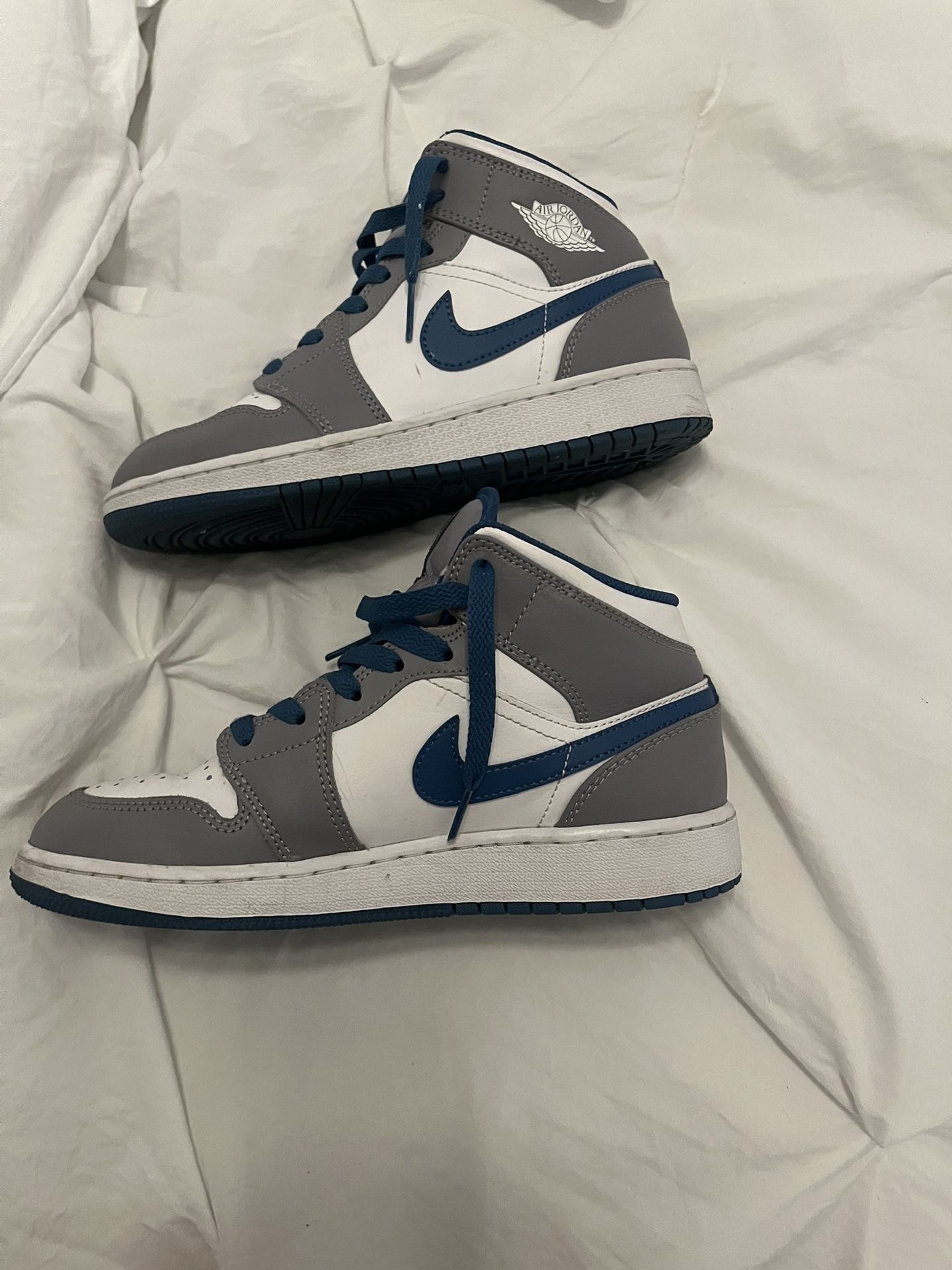 Nike Air Jordan 1 Mid True Blue/wolf 