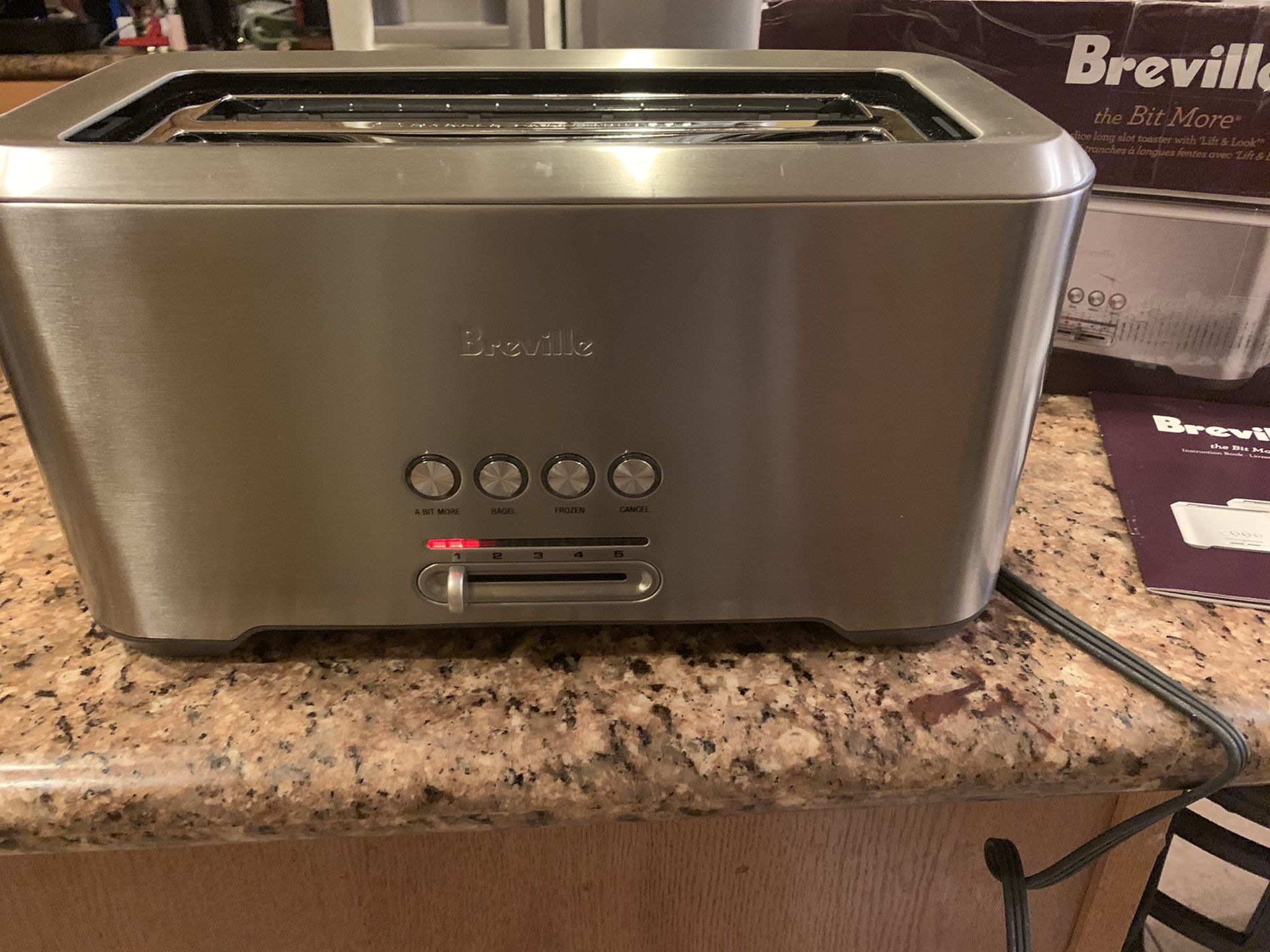 Breville BTA730XL The Bit More 4Slice Toaster for Sale in Las Vegas, NV OfferUp