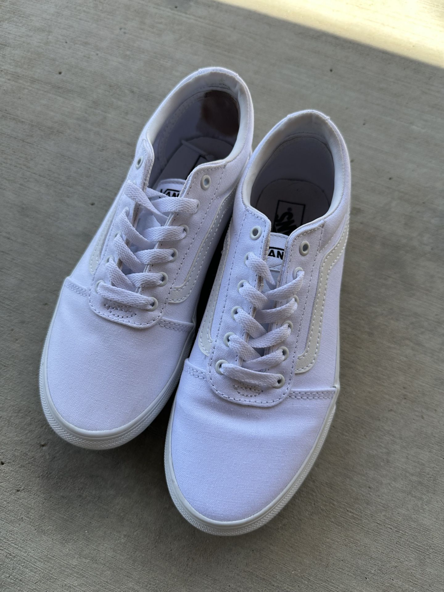 Vans Canvas Old Skool True White size - men’s 4