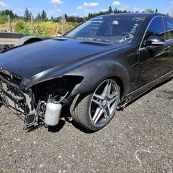 2008 Mercedes Benz S550 Part Out