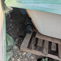 Bath Tubs And Jacuzzi For Sale 