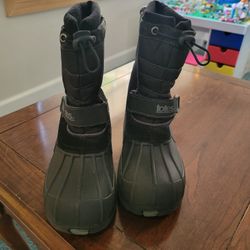 TOTES SNOW BOOTS SZ 2 PRETEEN SZ 2 SEE DESCRIPTION 