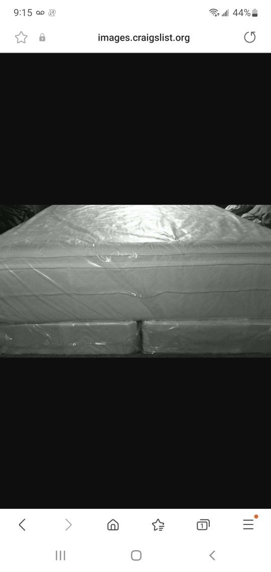 King size new thick pillow top bed can deliver