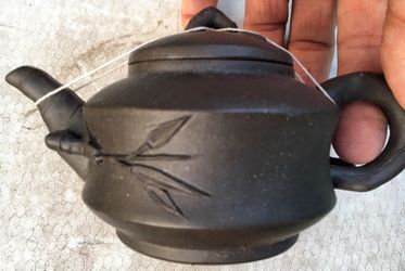 Dark plum yxing Chinese hand made small 1 cup teapot