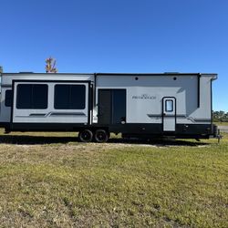 RV KEYSTONE RESIDENCE 2024 