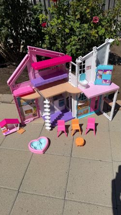 Barbie Malibu Playhouse