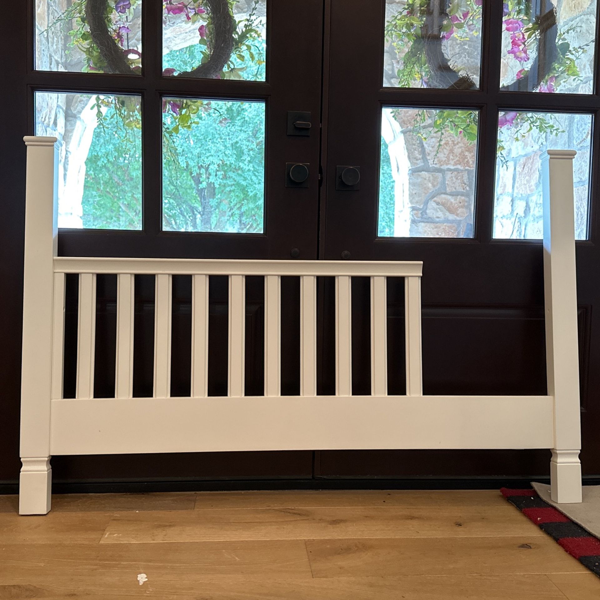 Pottery Barn Larkin Crib Toddler Conversion Frame