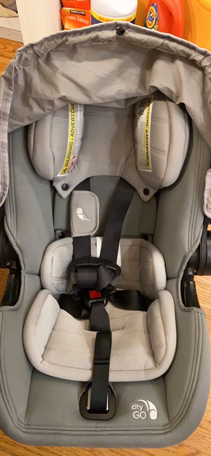 Baby Jogger City Go Car Seat and Base