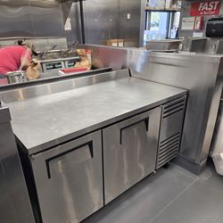 TRUE Freezer commercial counter