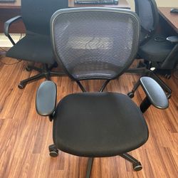 Office Desk Chairs 