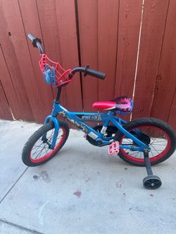 Spider-Man Kids Bike with Training Wheels