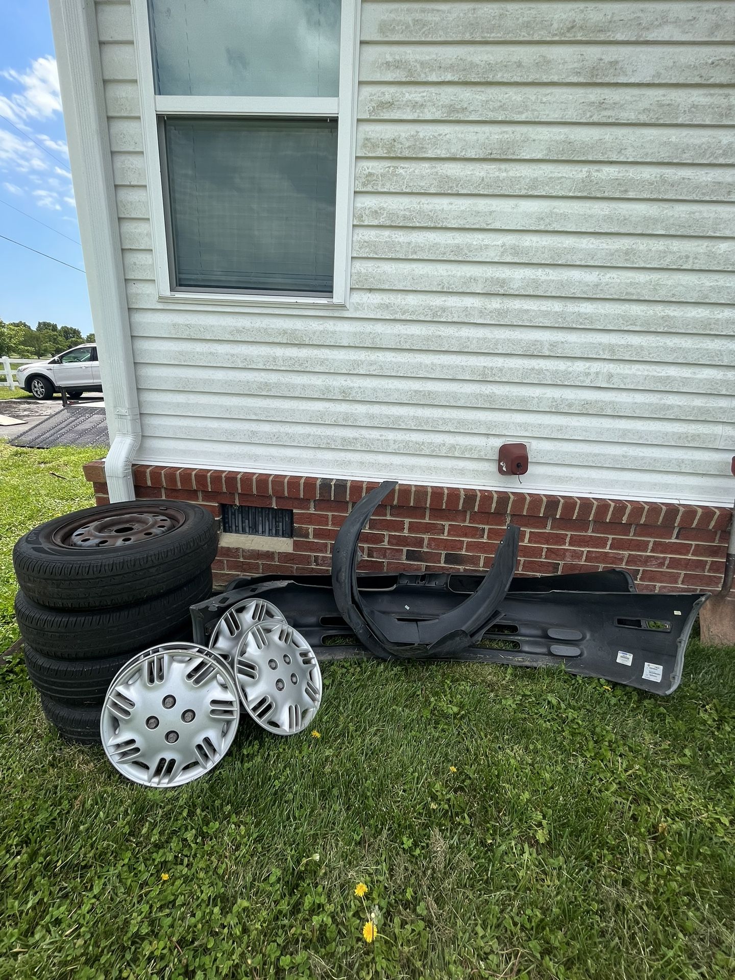 1999 Saturn SL1 Car Parts