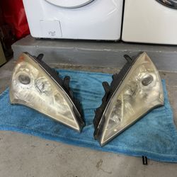 2011 Hyundai Genesis Coupe Headlights OEM