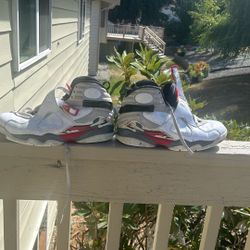 Jordan 8 Retro Bugs Bunny (2013) $45