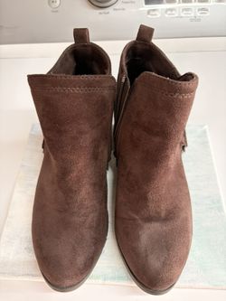 Girls Brown Faux Suede Fringe Ankle Booties-size 4
